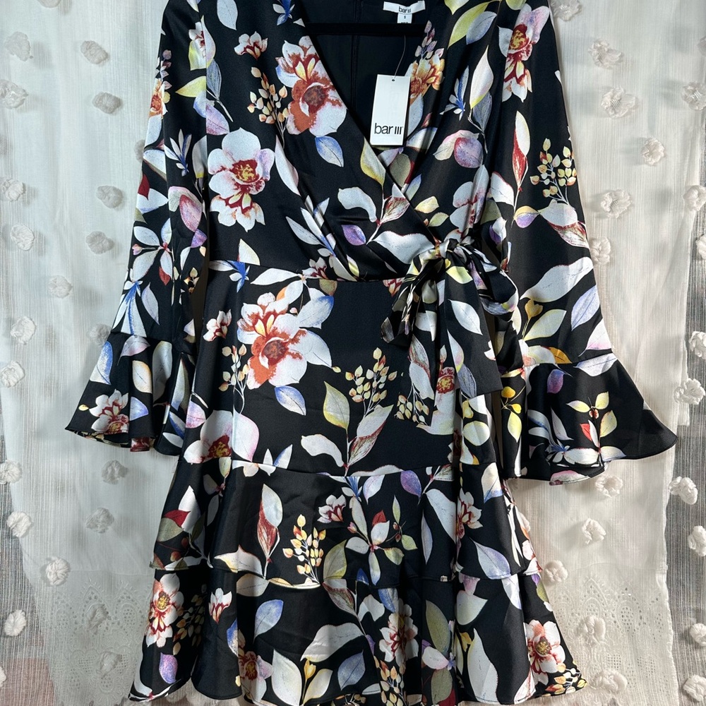 NWT Bar III Women’s Midnight Bloom Floral Dress Size Small